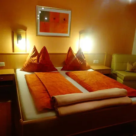 Schlosscafe Kirchbach イン